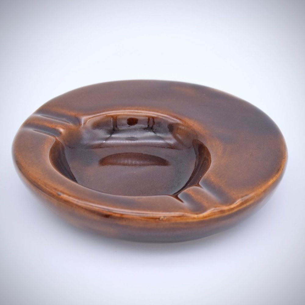 Western Stoneware MCM Round Ashtray Brown Glossy Monmouth IL Vintage Smooth Edge